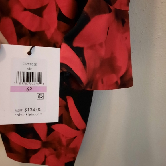 Calvin Klein - Picture 2 of 2